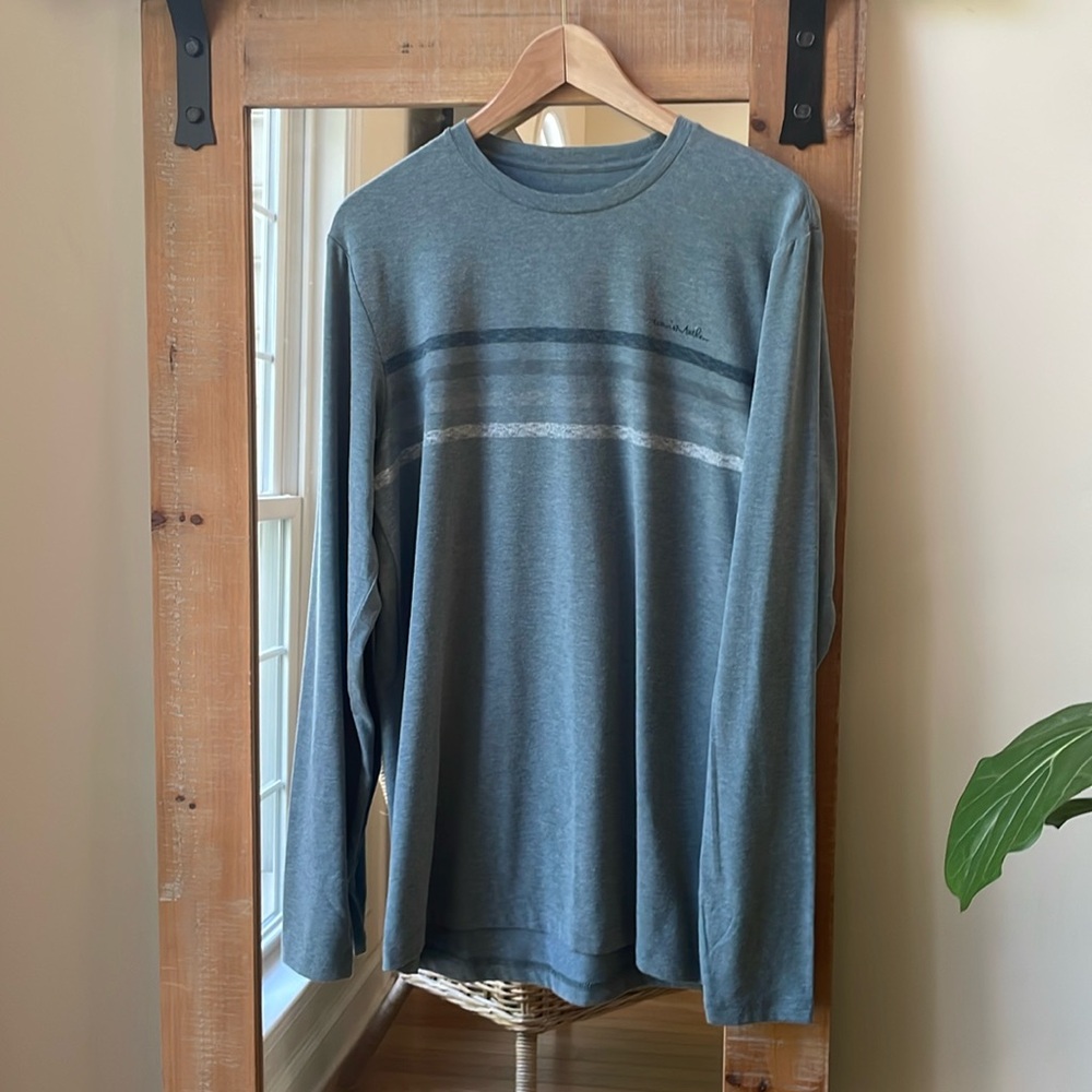 Travis Matthew Long Sleeve Performance Tee Shirt Size M